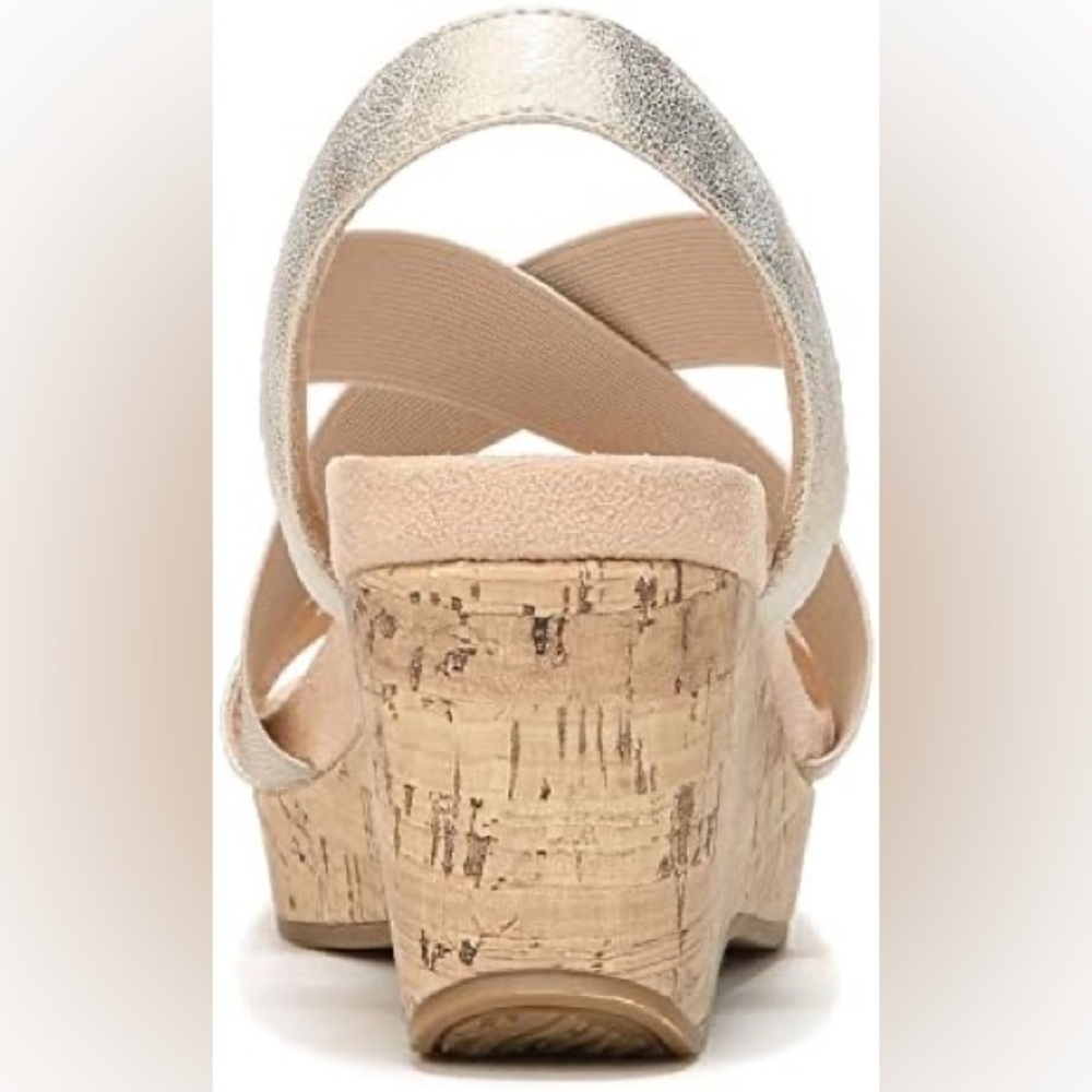 LIFE STRIDE Soft System Gold Shimmer Sandals - Picture 13 of 14